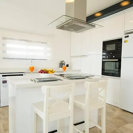 Coast 2 Villa